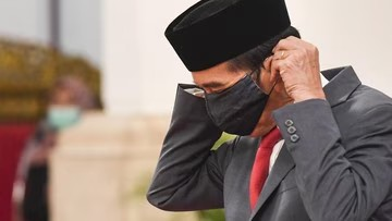Jokowi Izinkan Masyarakat Lepas Masker di Ruang Terbuka